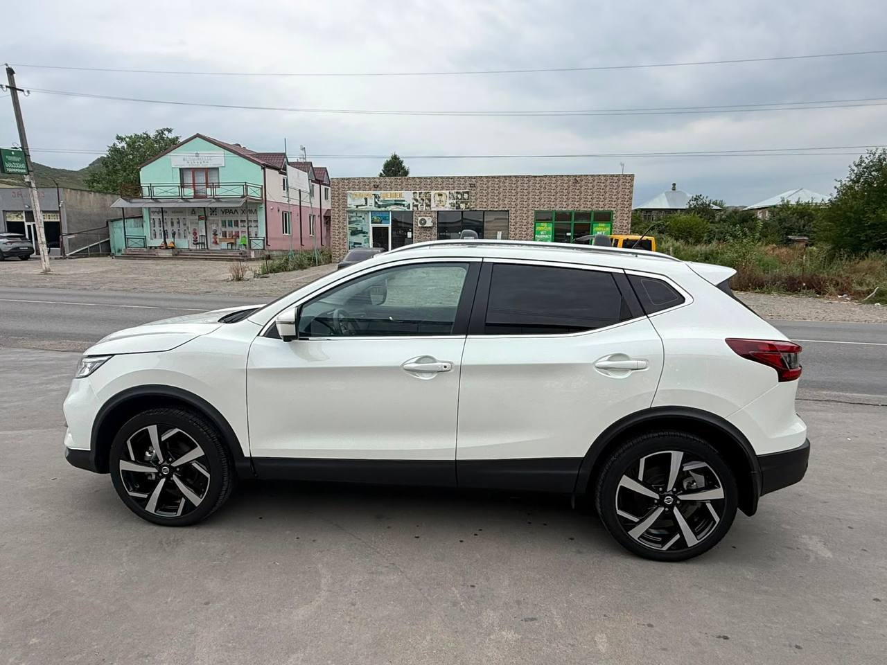 Nissan Rogue Sport SL, 2022 г.