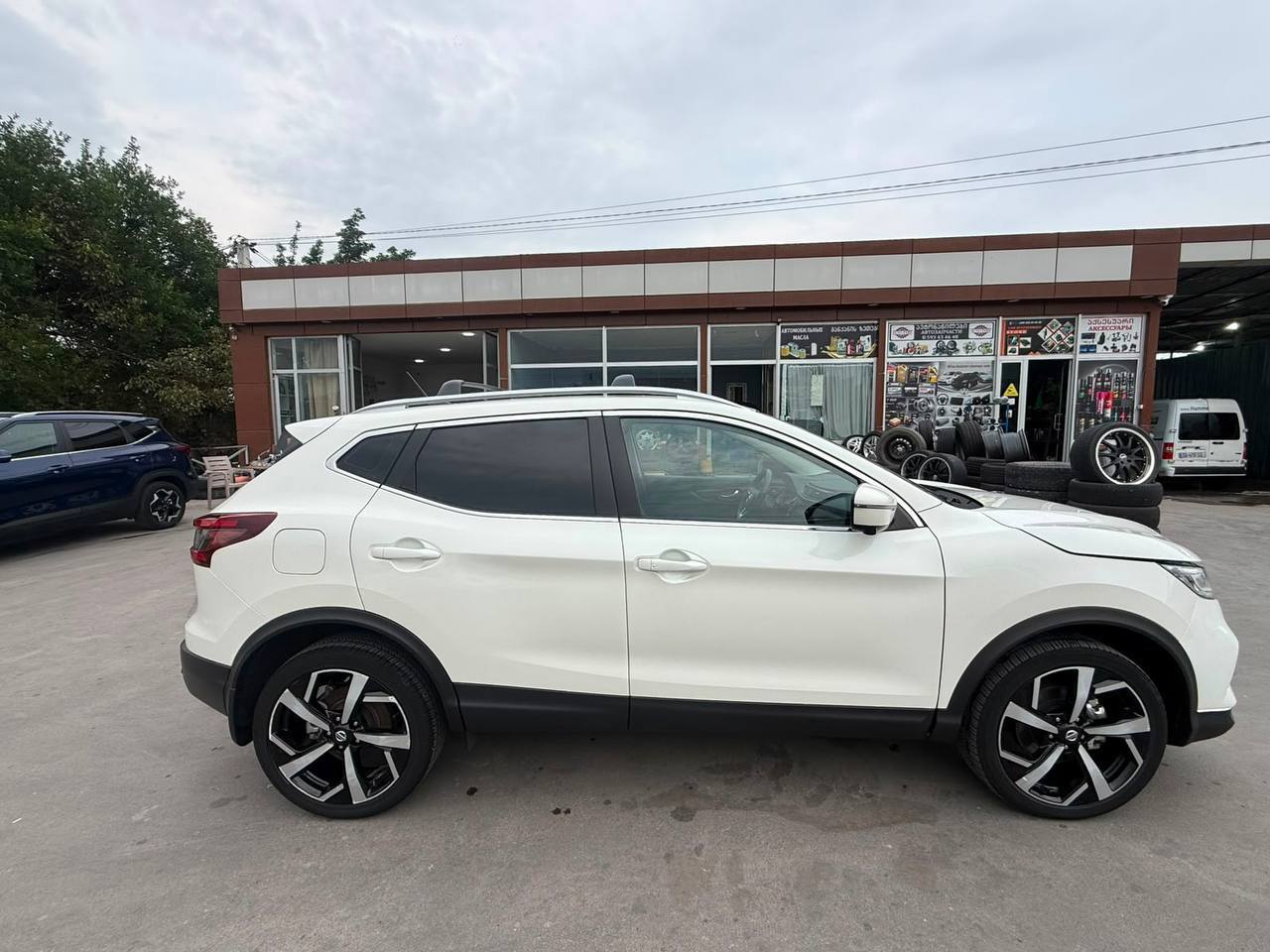 Nissan Rogue Sport SL, 2022 г.