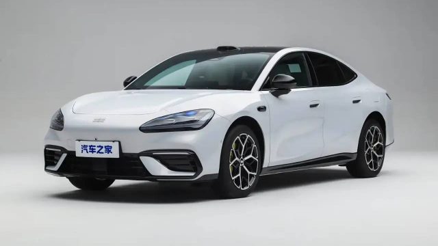 Geely Galaxy TT 2026 из Китая - фото автомобиля из карточки компании