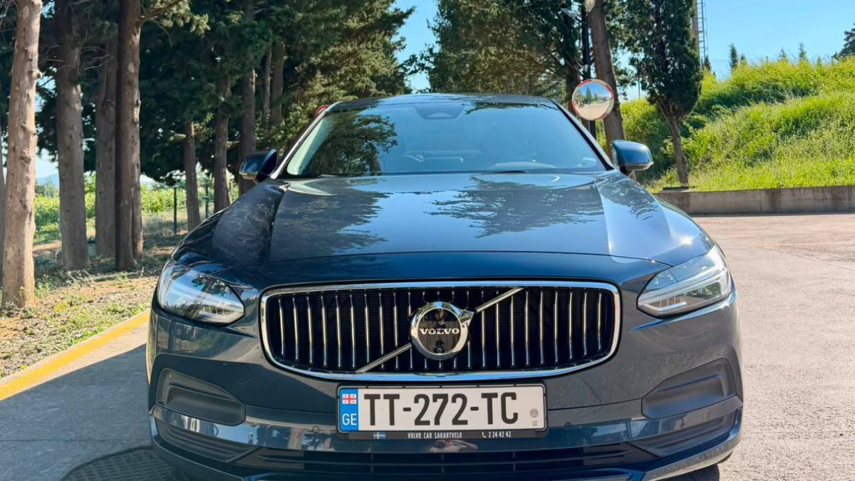 Volvo S90 2023 из Грузии под ключ