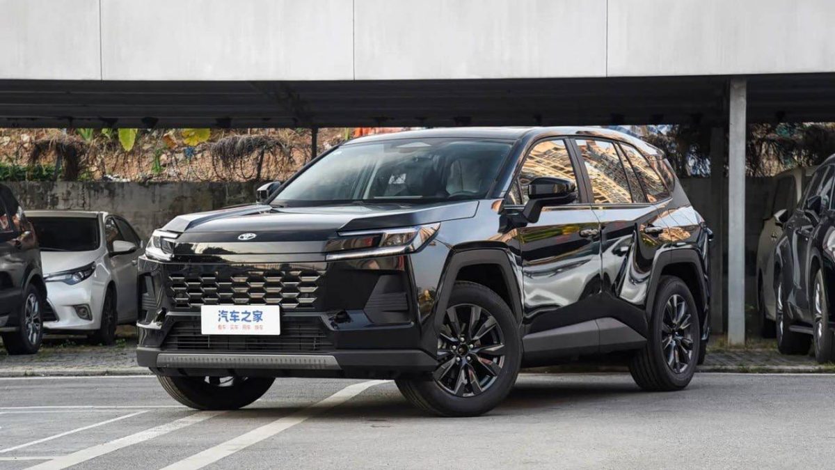 Toyota RAV4 2026 из Китая - фото автомобиля из карточки компании