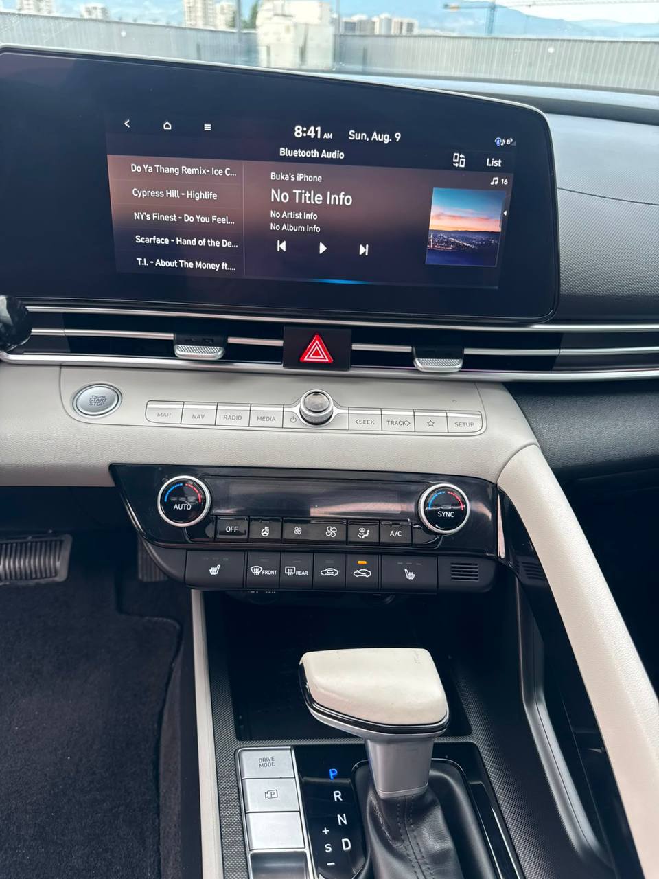 Hyundai Elantra, 2023 г.