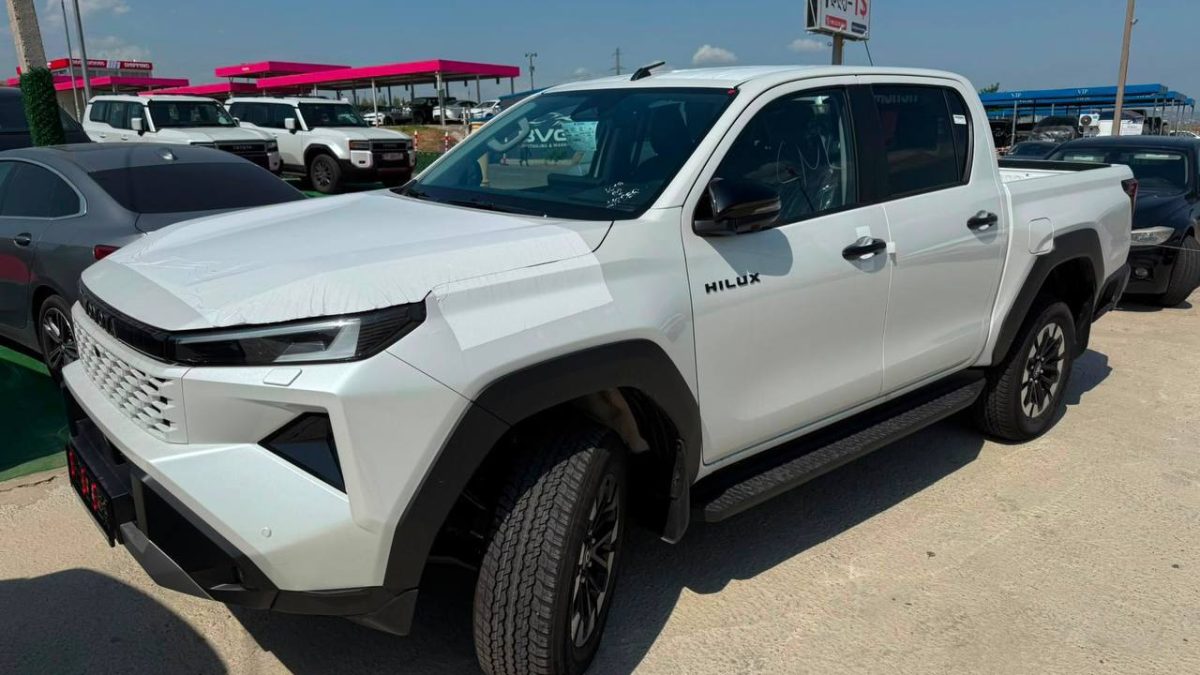 Toyota Hilux 2026 из Грузии под ключ