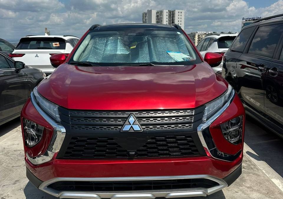 Mitsubishi Eclipse Cross SE 2024 из Грузии под ключ