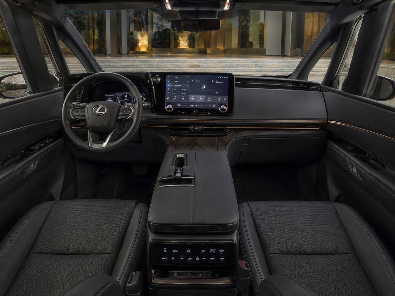 Lexus LM500h, 2026 г.