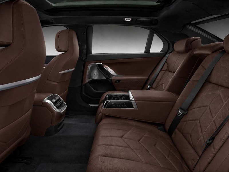 BMW 740d, 2026 г.