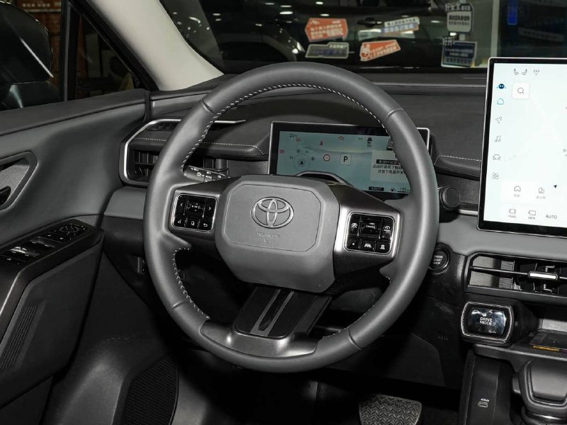 Toyota RAV4, 2026 г.