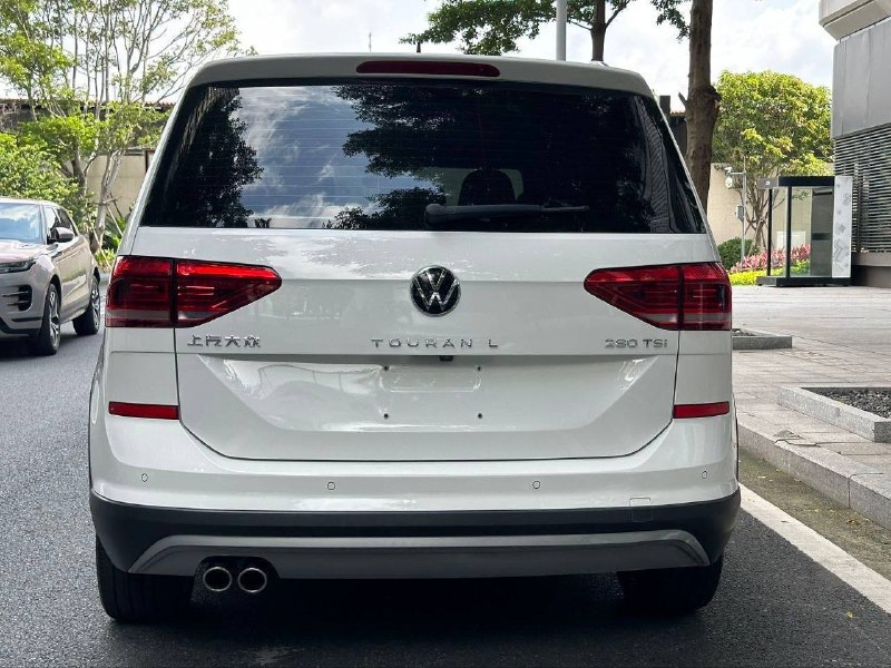Volkswagen Touran L 280TSI DSG, 2021 г.