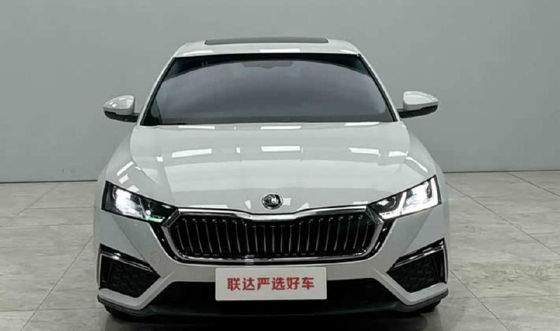 Skoda Octavia Luxury Edition, 2024 г.