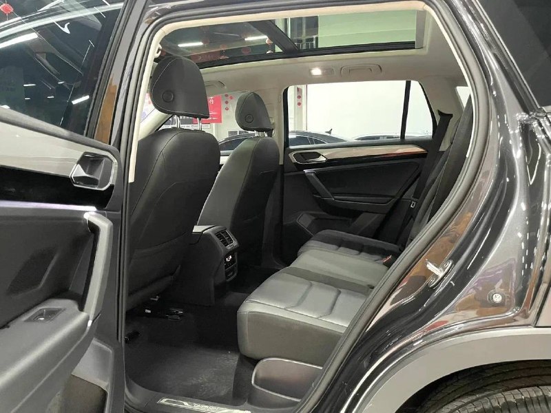 Volkswagen Tayron 280 TSI, 2022 г.