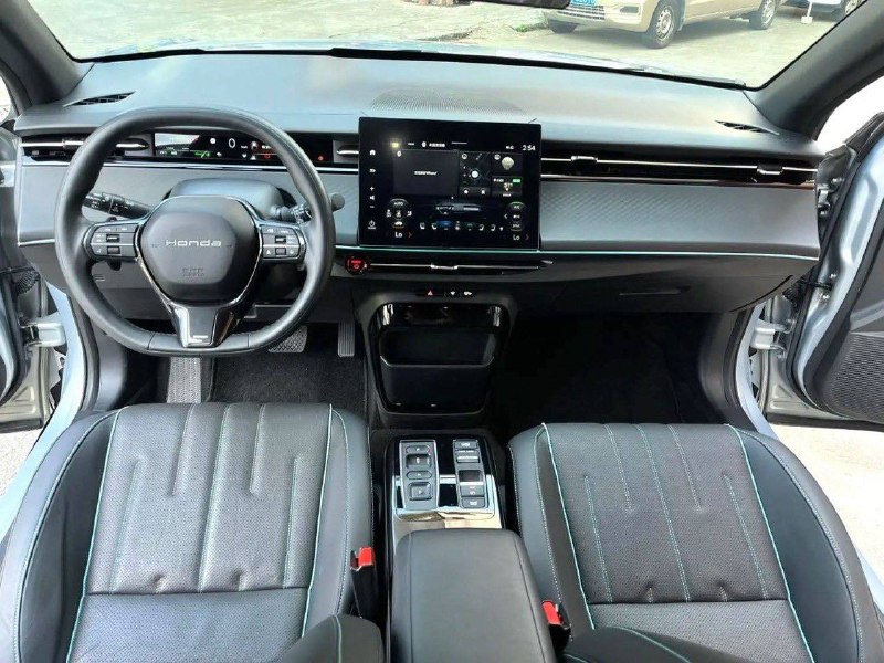 Honda e:NP2, 2024 г.
