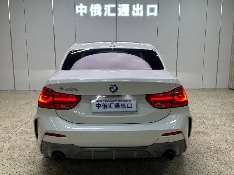 BMW 120i, 2022 г.