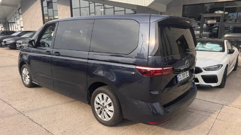 Volkswagen Multivan, 2023 г.