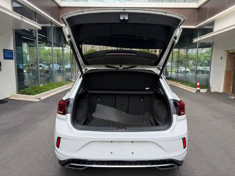 Volkswagen T-Roc R-Line, 2022 г.