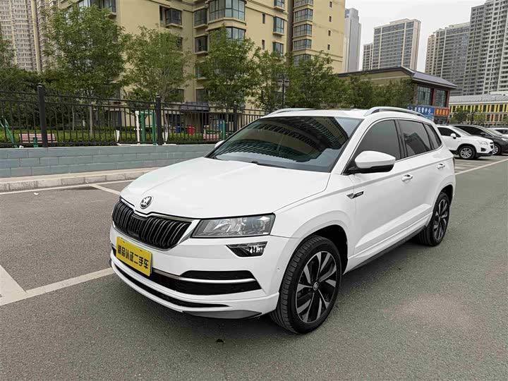Skoda Karoq Facelift Luxury Edition, 2022 г.