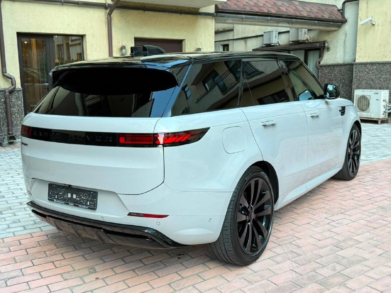 Land Rover Range Rover Sport SE, 2023 г.