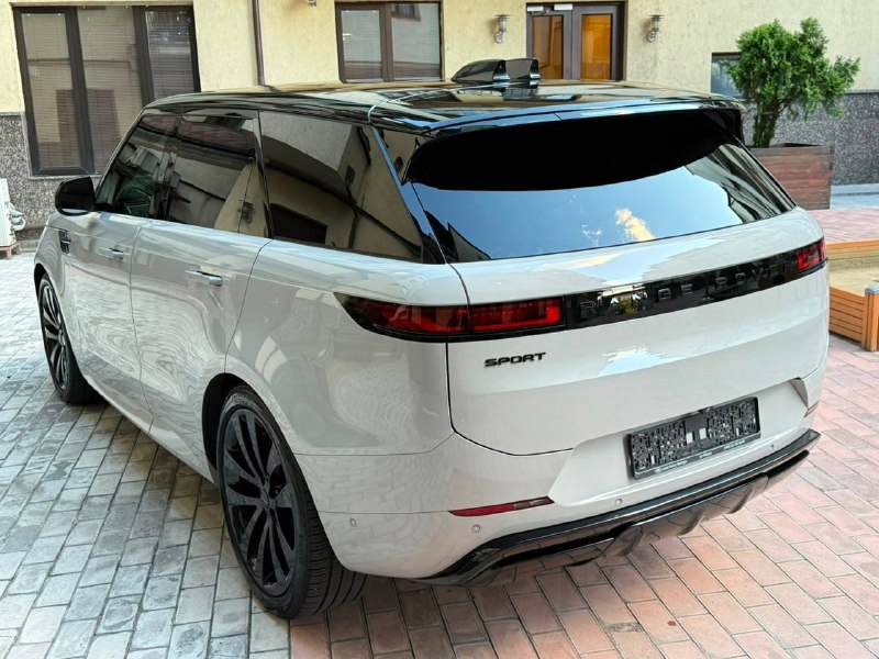 Land Rover Range Rover Sport SE, 2023 г.