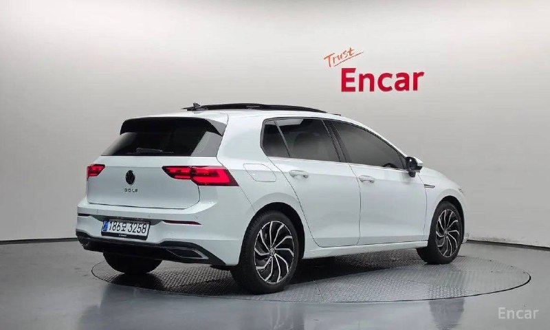 Volkswagen Golf, 2023 г.