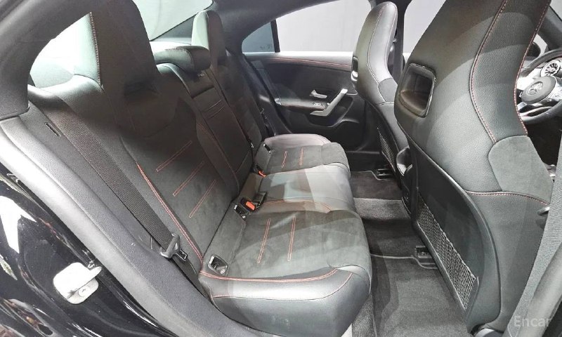 Mercedes-Benz CLA250 4MATIC, 2023 г.