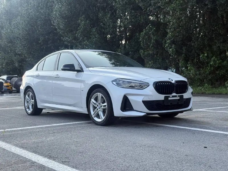BMW 120i M Sport Shadow, 2022 г.