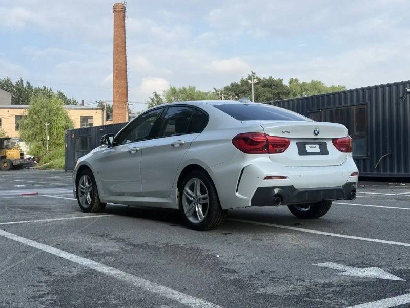 BMW 120i M Sport Shadow, 2022 г.