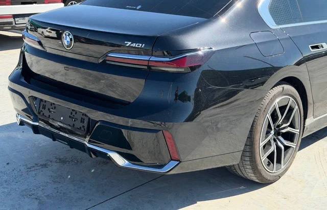 BMW 740i, 2026 г.