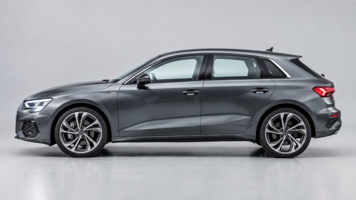 Audi A3 и A3L из Китая: стоит ли брать удлиненный седан - обложка статьи, avto-pod-zakaz.com
