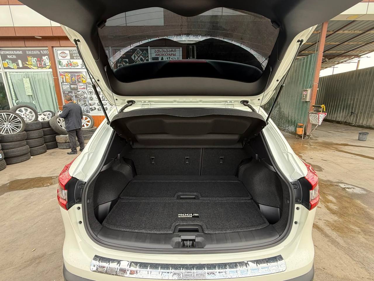 Nissan Rogue Sport SL, 2022 г.