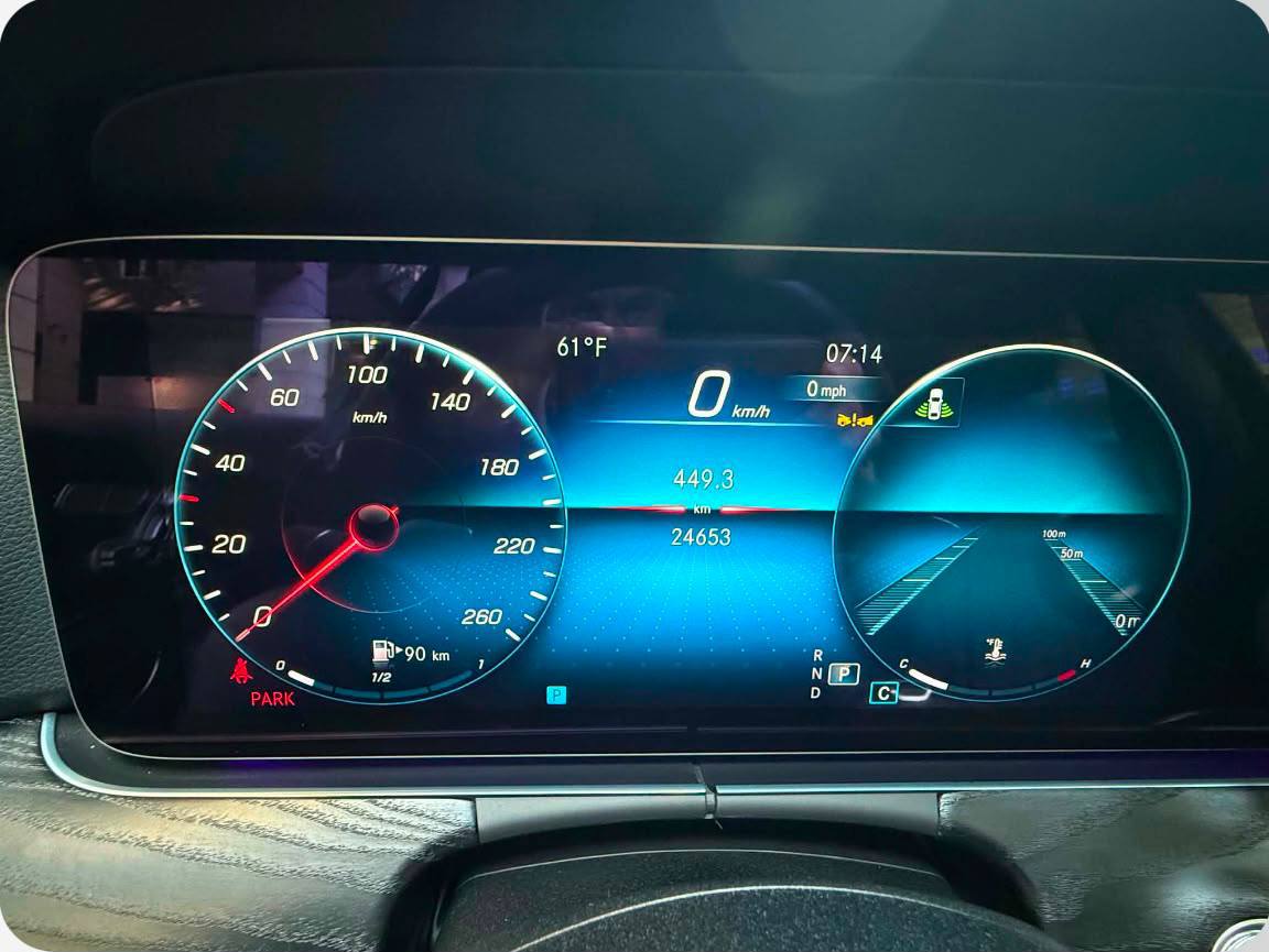 Mercedes-Benz E350, 2023 г.