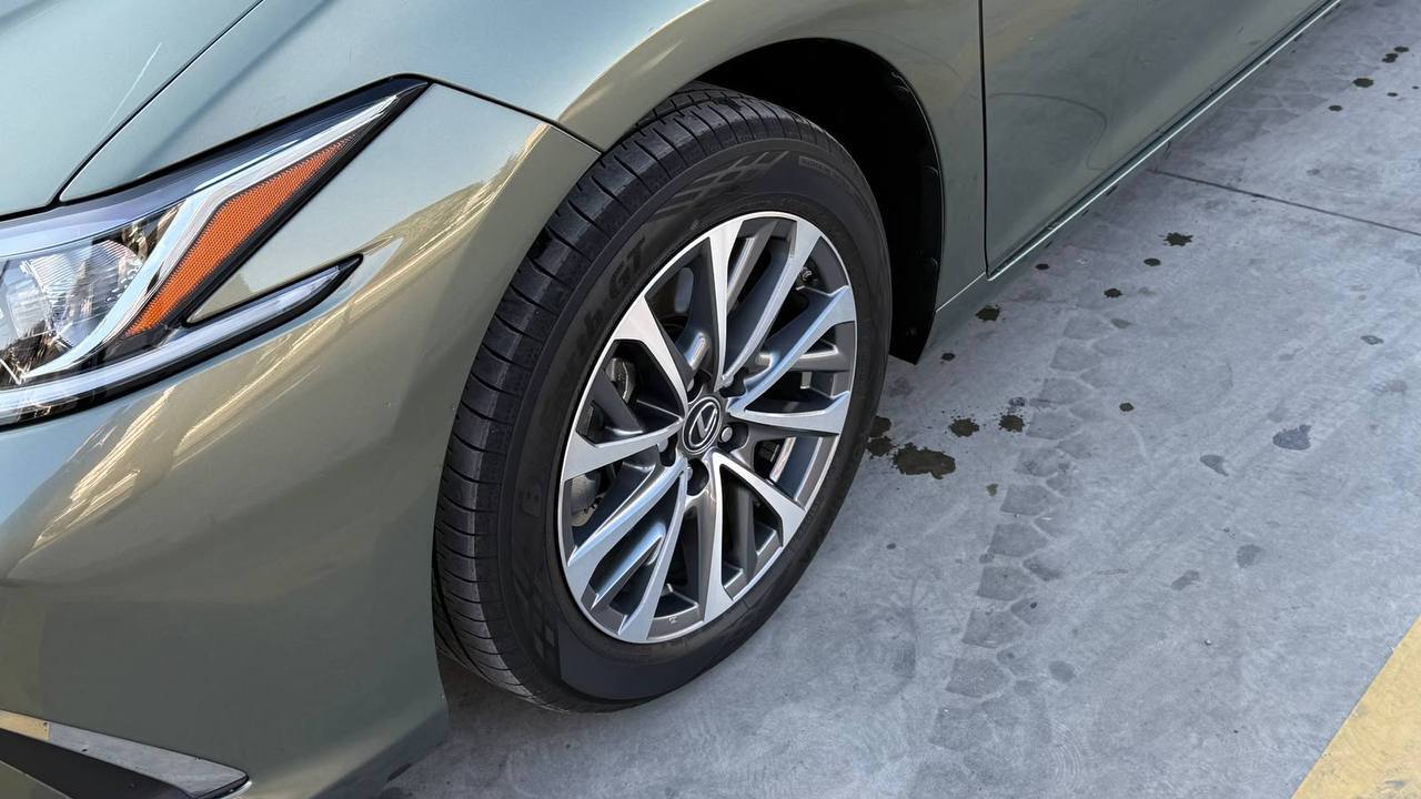 Lexus ES200, 2022 г.