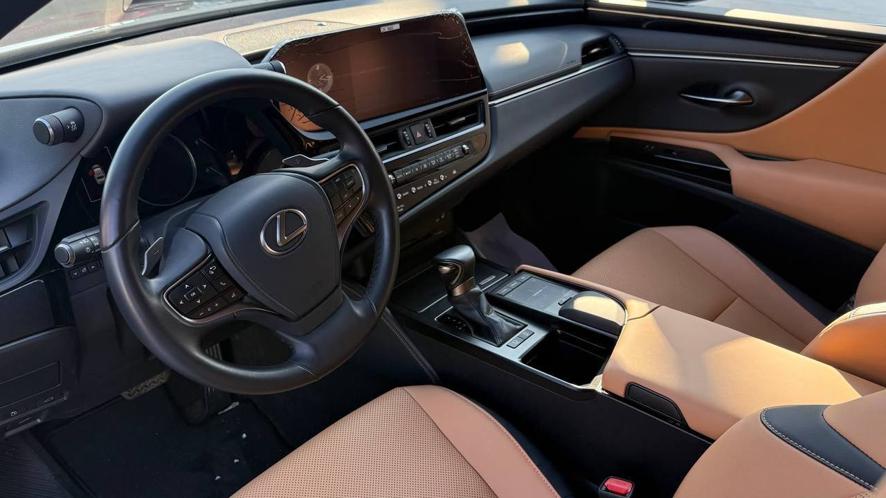 Lexus ES200, 2022 г.
