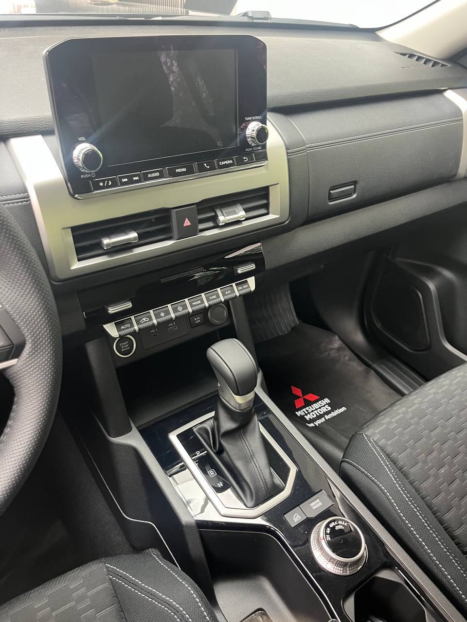 Mitsubishi L200 GLS AT, 2026 г.