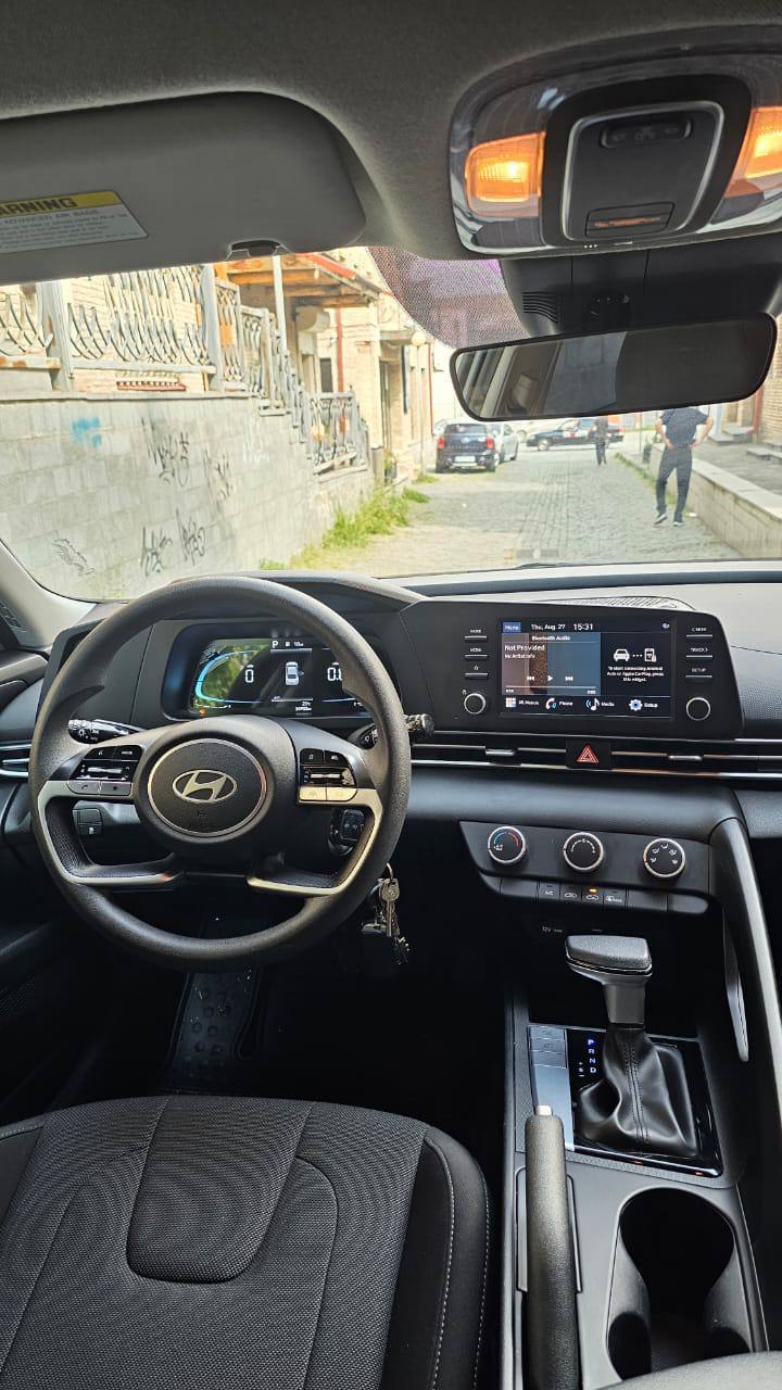 Hyundai Elantra SE, 2024 г.