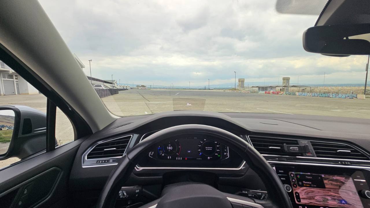Volkswagen Tiguan, 2022 г.